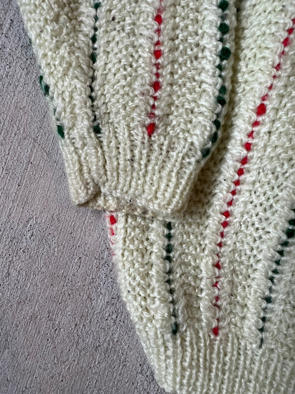 Yellow red/green sweater || (4/5)