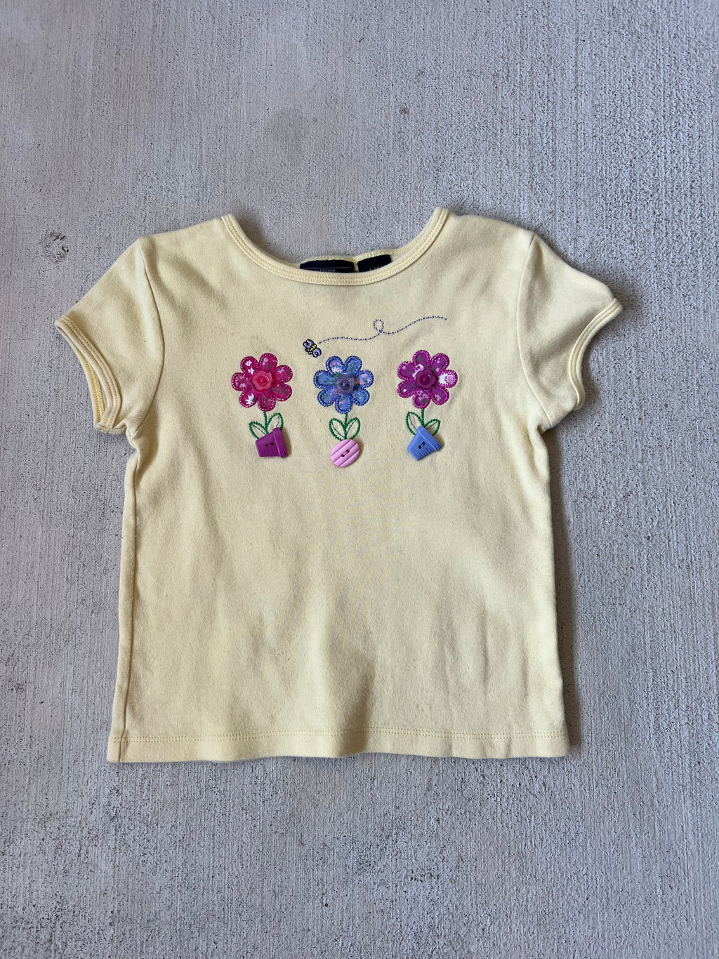 Flower button tee
