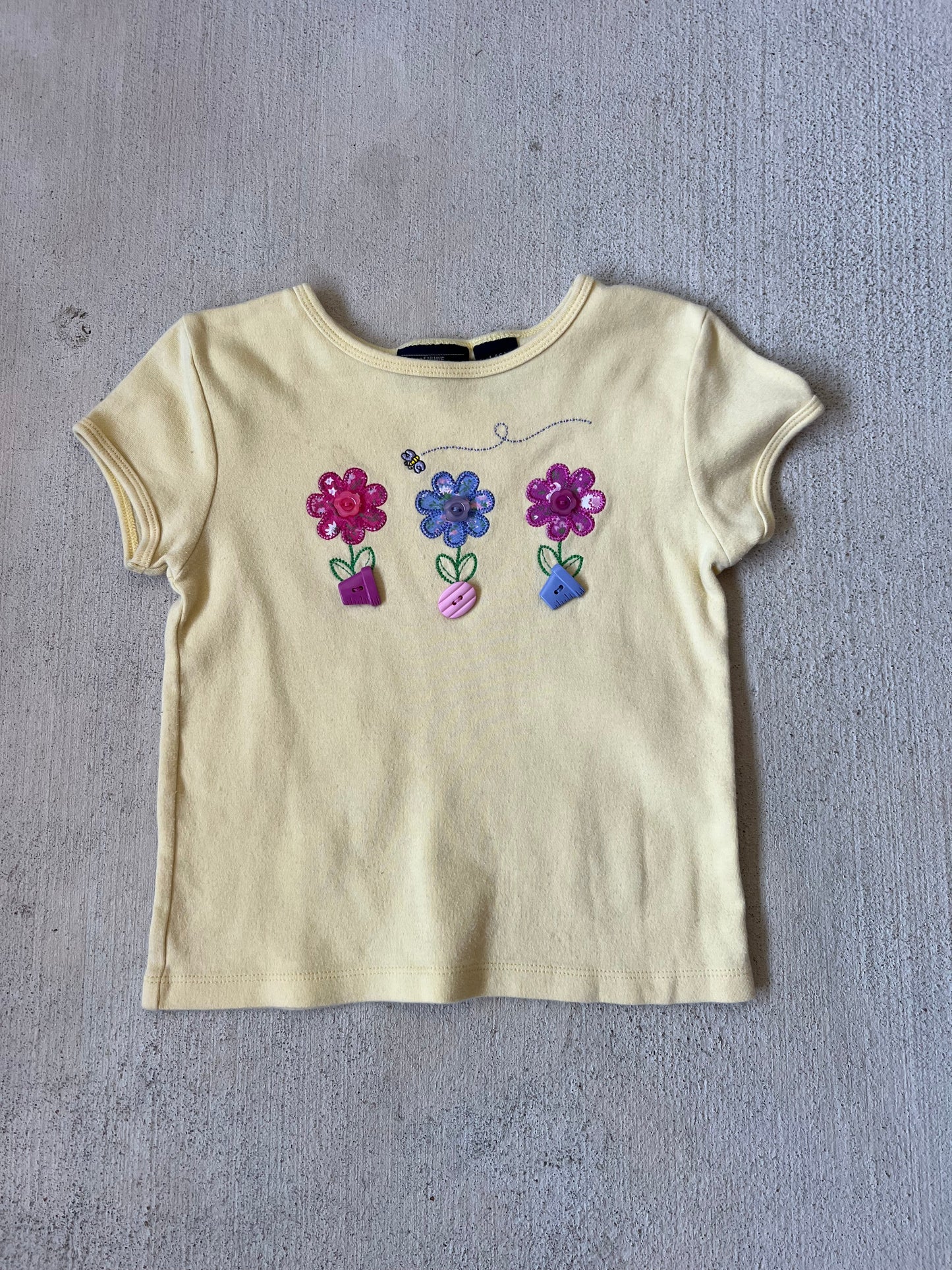 Flower button tee