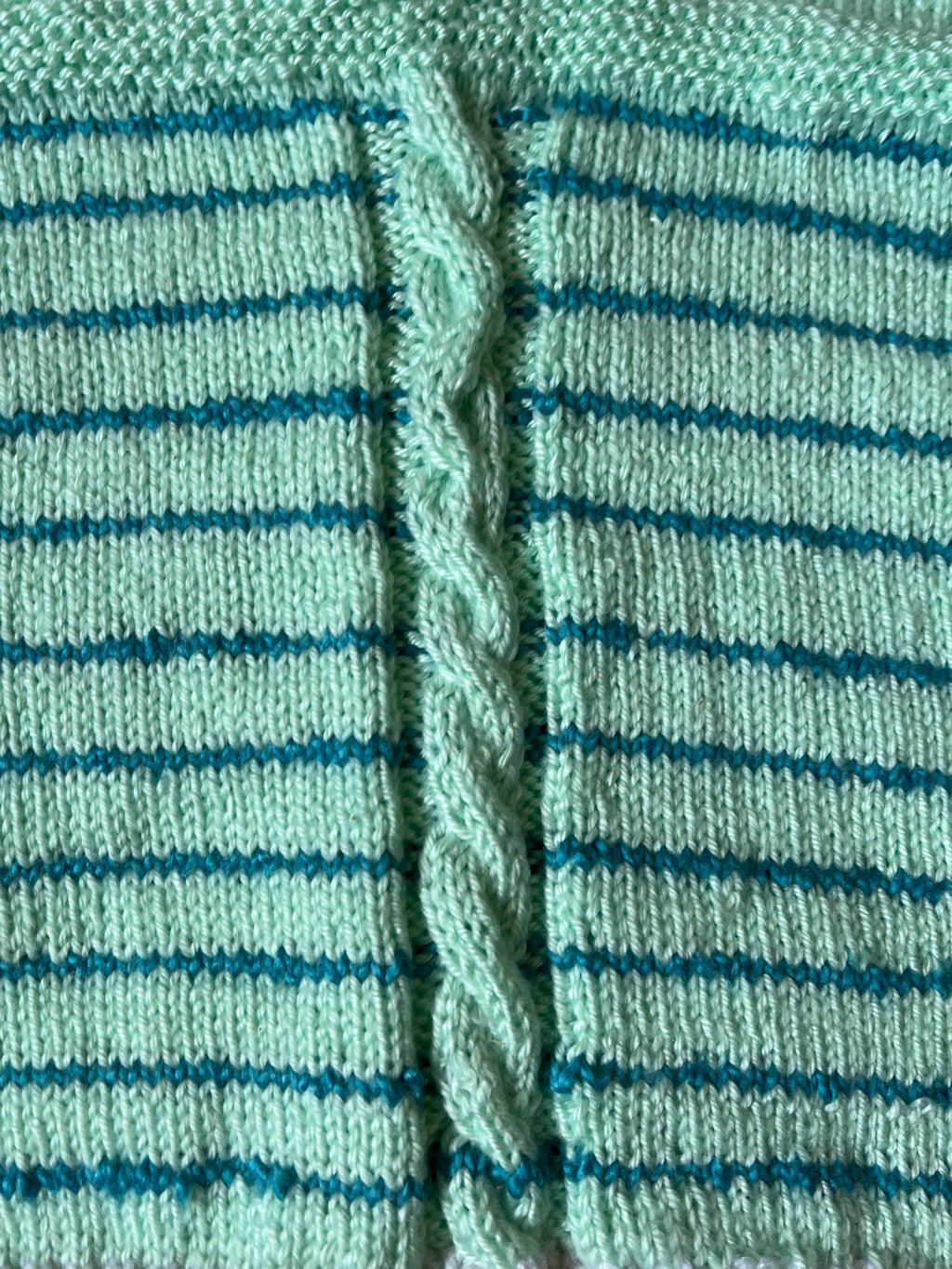 Sleeveless Blue/Green Sweater || (4/5)