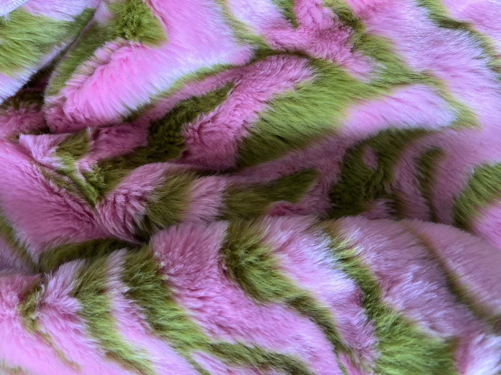 Pink/Green Fur Coat || (6x)