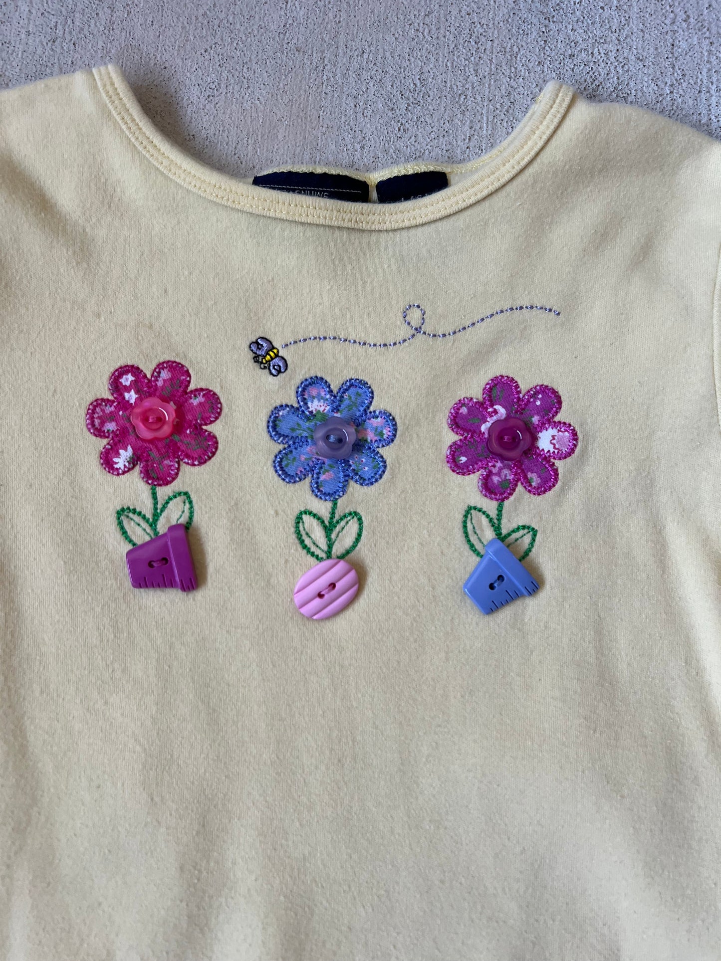 Flower button tee